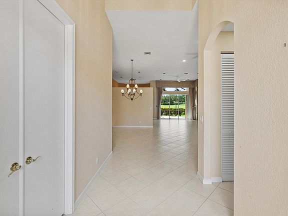 5th image of 10911 Royal Devon Way