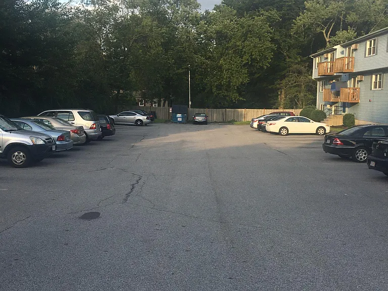 20 Warner Ave #2C — Photo 2