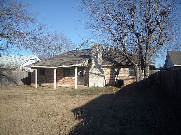 3rd image of 1405 Lawton