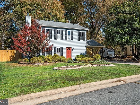 2nd image of 5126 Macnamara Dr
