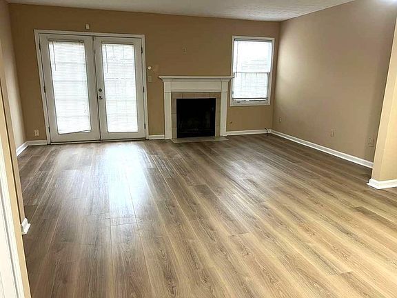 3rd image of 2378 Cove Rd