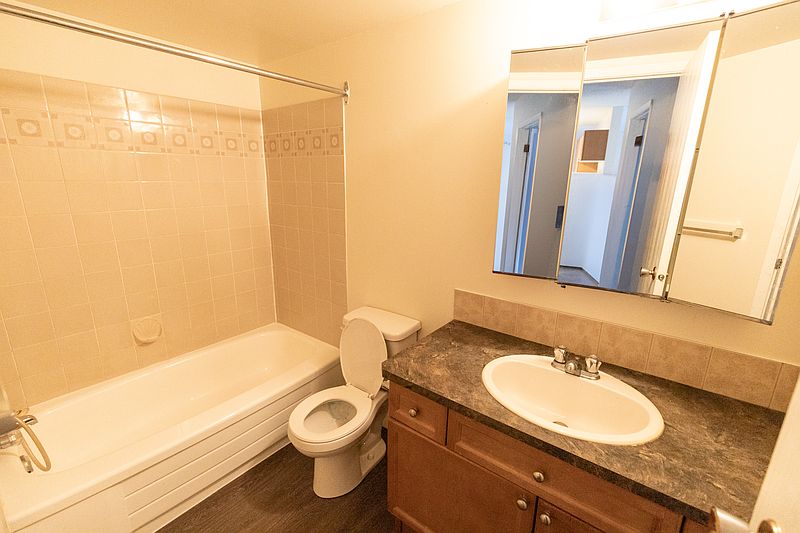 Airdrie Apartment for rent - 2 Bedrooms — photo 14
