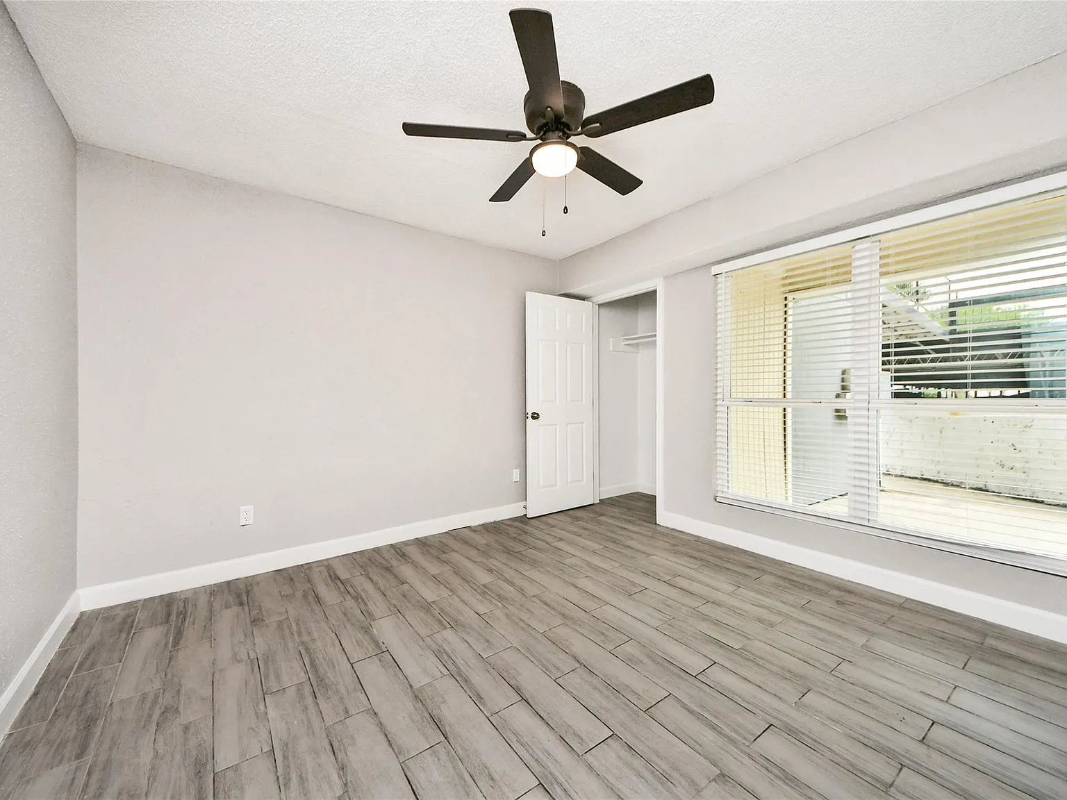 2 bed, 2.0 bath, 1280 sqft, $1,600 — Photo 4