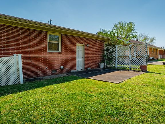 4th image of 723 Plainview Dr