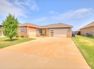 609 NW 181st St, Edmond, OK 73012