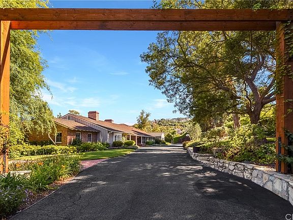 4th image of 28979 Palos Verdes Dr E
