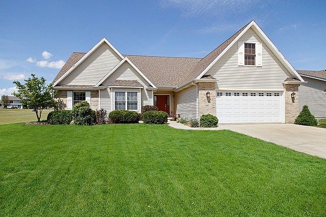 1st image of 685 Peony Ln