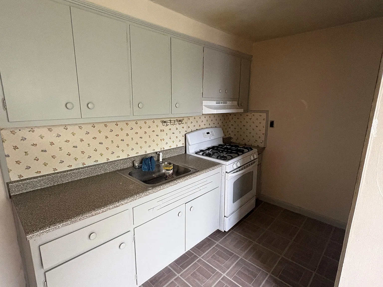 1 bed, $1,800 — Photo 3