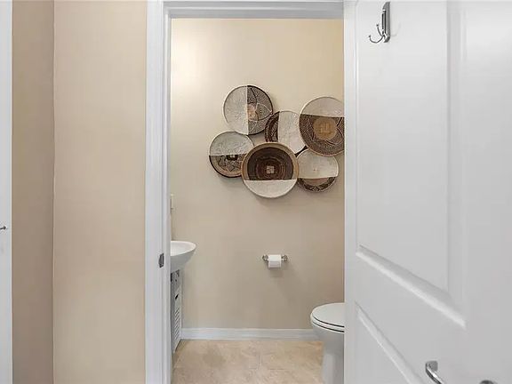 4th image of 2592 Bright Jewel St