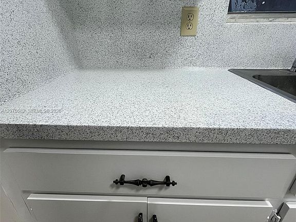 4th image of 5706-5708 Lincoln St ## 1-2