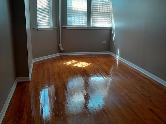 4th image of 6807 S Harper Ave #G