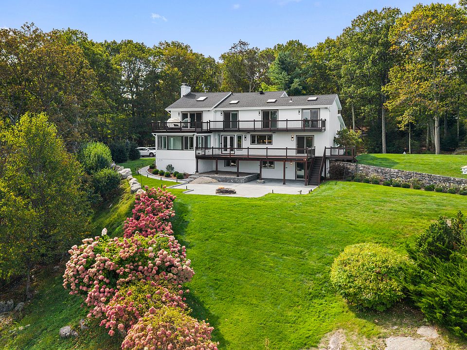 1st image of 11 Hillcrest Drive