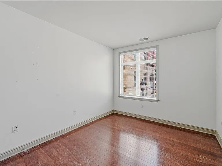 7400 River Rd #217 — Photo 7