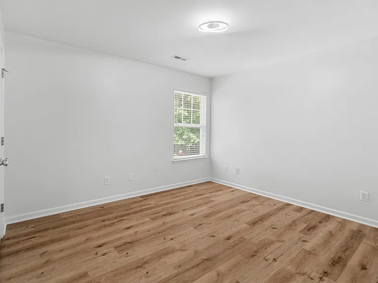 4409 Lawrence Daniel Dr — Photo 13