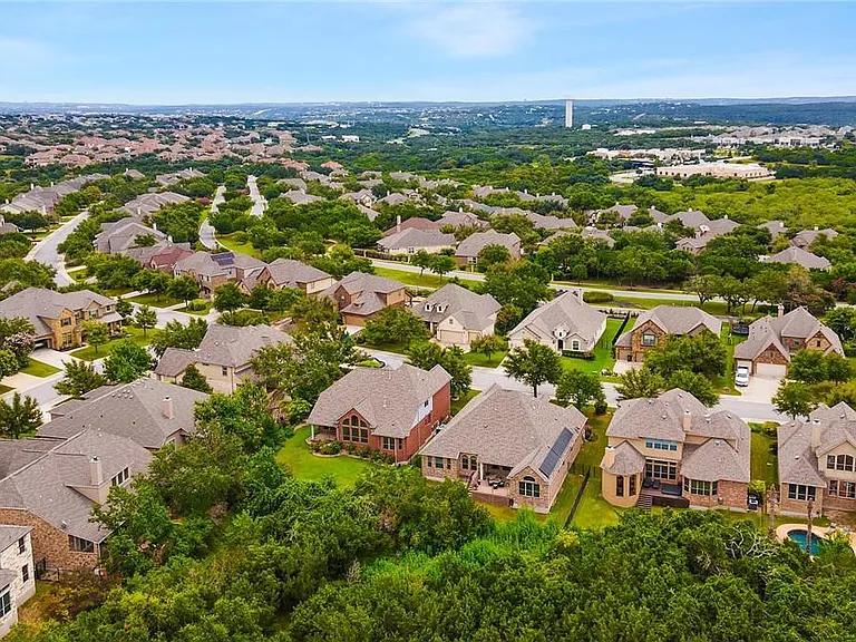 4708 Mont Blanc Dr — Photo 36