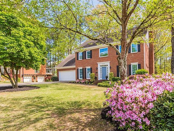 3rd image of 3055 Arborwoods Dr