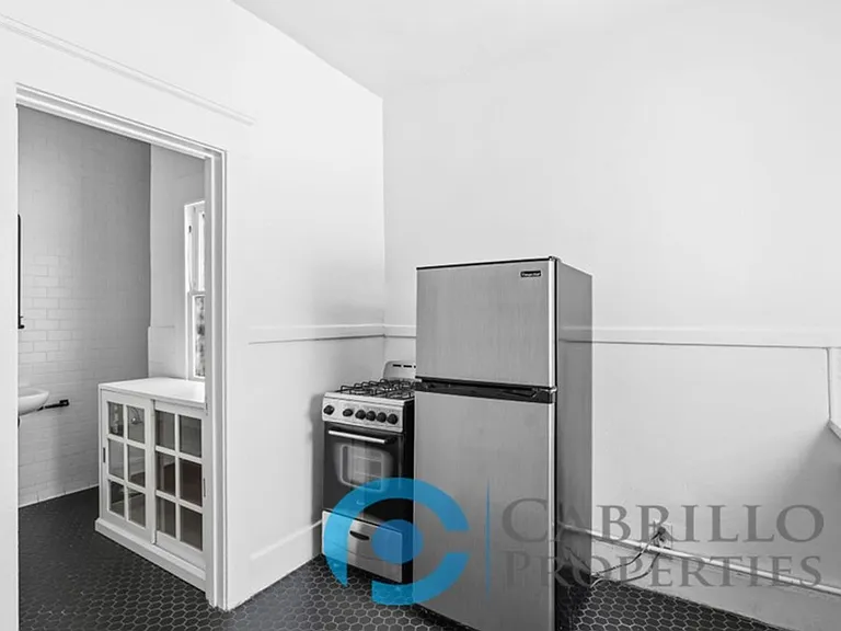 Casa Blanca Apartments — Photo 17