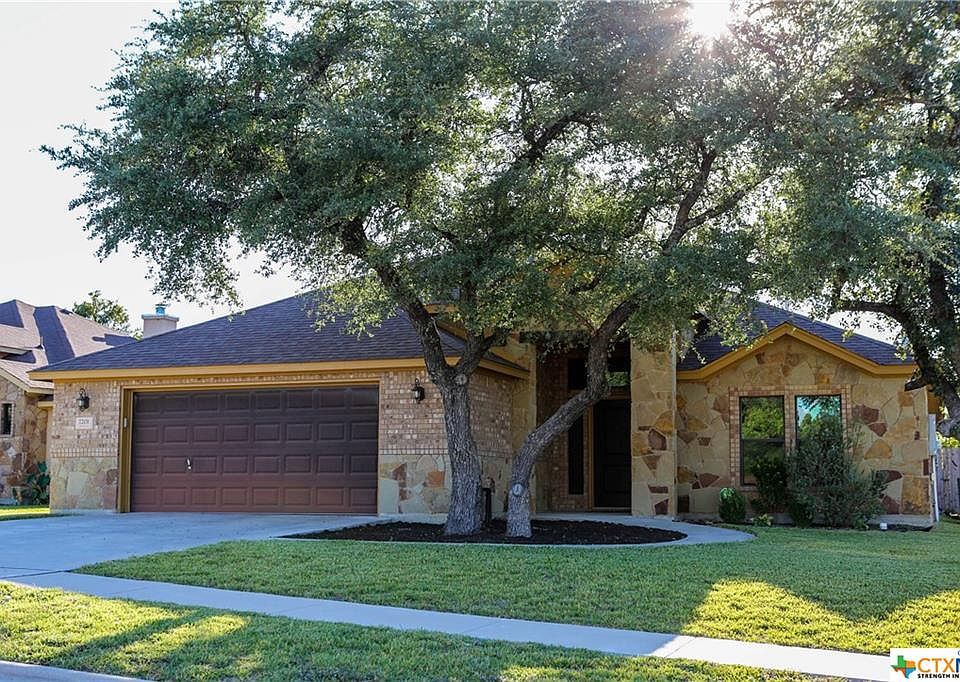 1st image of 7201 Andalucia Ln
