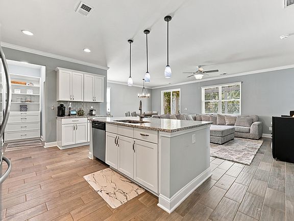 5th image of 1116 Inlet View Dr.