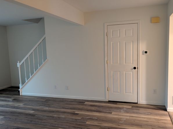 2125 Summit Row Blvd