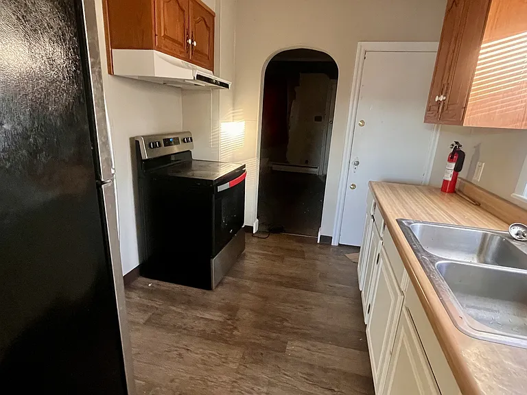 707 Prospect Avenuerear — Photo 7