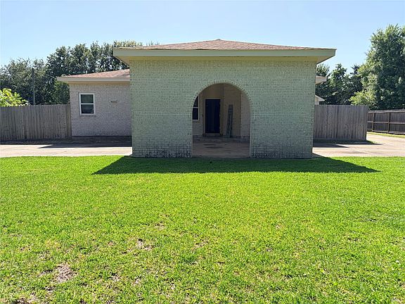 5th image of 3230 W Meadow Ln