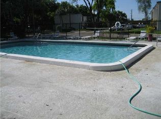 3326 Farragut St #6D, Hollywood, FL 33021