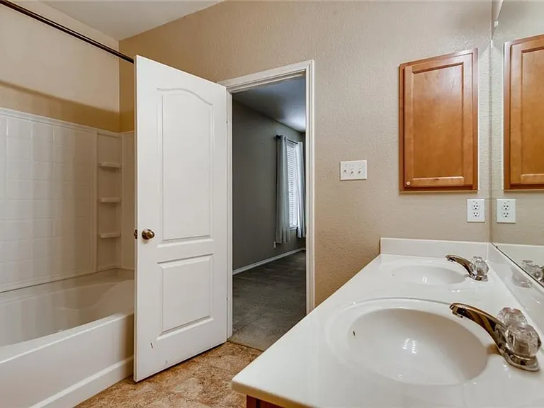 169 Pomegranate Cv — Photo 6