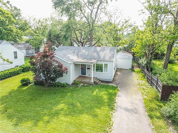 2909 Oakley Ave, Dayton, OH 45419 | Zillow