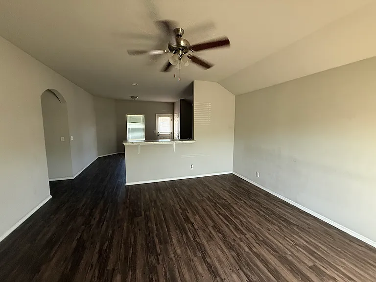 2800 E Quincy St — Photo 6