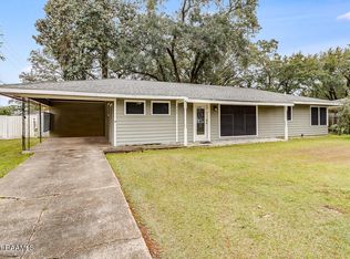 220 Attakapas Rd, Lafayette, LA 70501