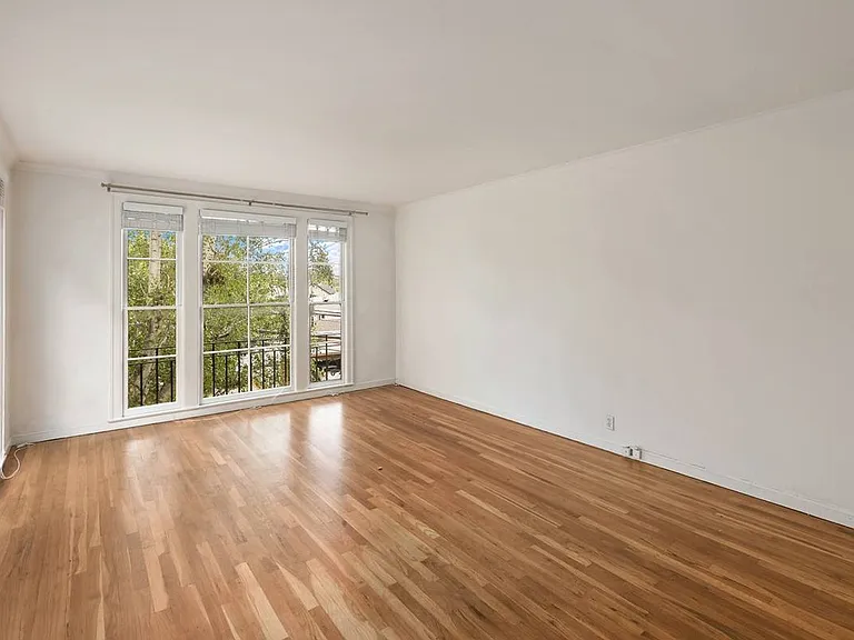 1452 Floribunda Ave — Photo 1
