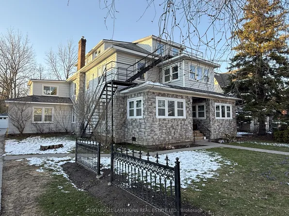 47 King St Unit 4, Prince Edward County, ON K0K 2T0