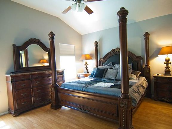 2nd image of 748 Moorland Ln