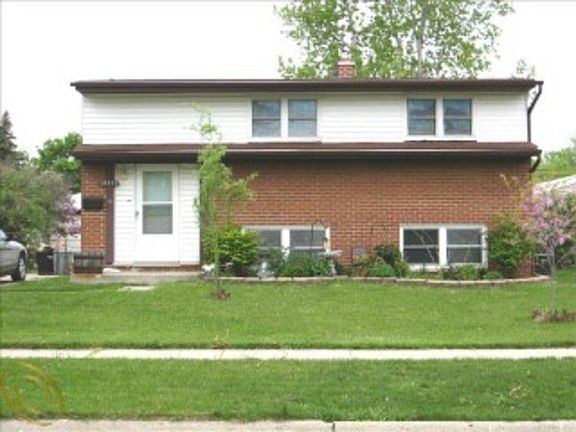 2nd image of 22544 Candace Dr