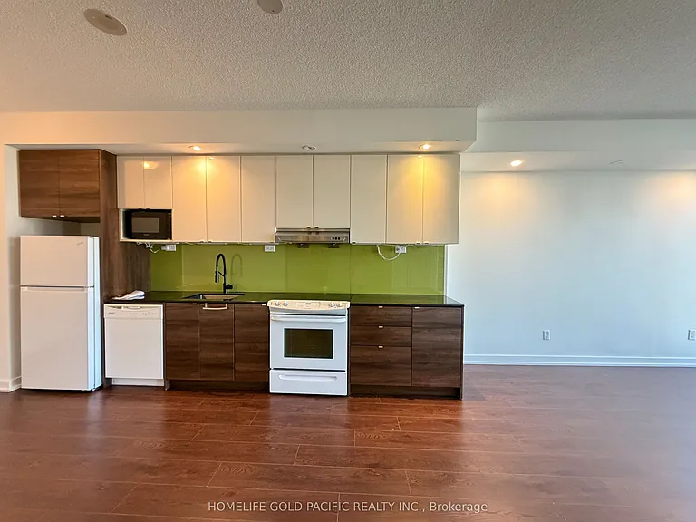 121 McMahon Dr #2207 — Photo 9