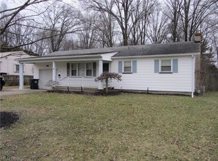 3375 Black Oak Ln, Youngstown, OH