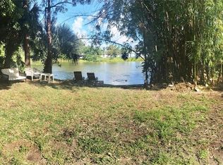 105 E Chandler Rd, Cloud Lake, FL 33406