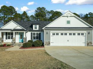 90 Landfall Ln, Smithfield, NC 27577