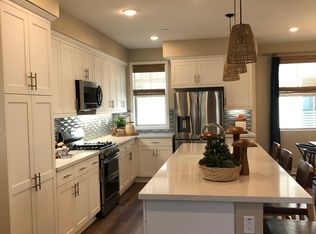 6022 Derby Ln, Los Alamitos, CA 90720