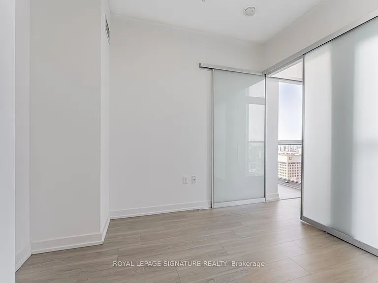 1 Yorkville Ave #3203 — Photo 17