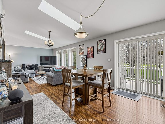 4th image of 706 Spithead Rd