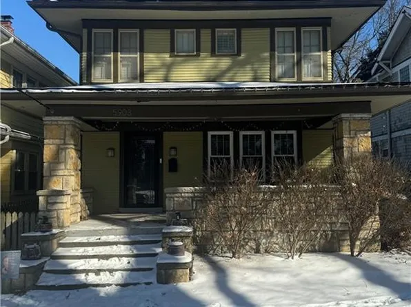 5903 Locust St, Kansas City, MO 64110