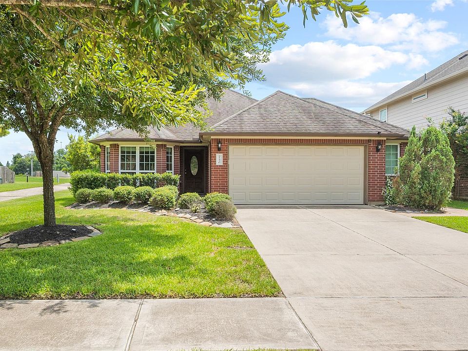 1st image of 21446 Kirsten Falls Dr