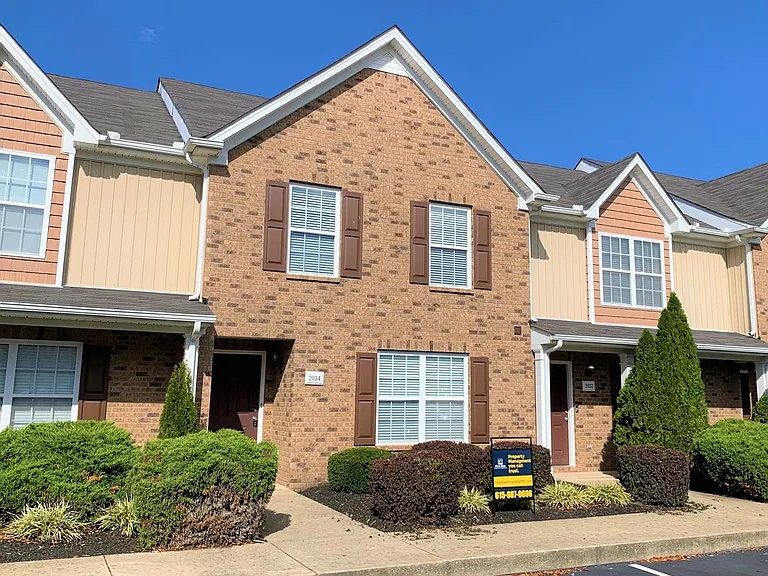 2034 Victory Gallop Ln — Photo 2