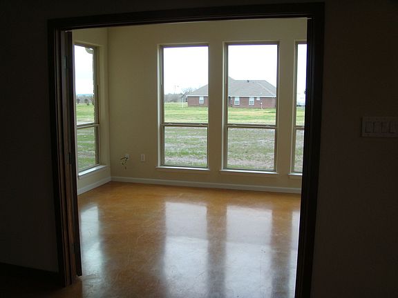 4th image of 2330 Autumn Breeze Dr