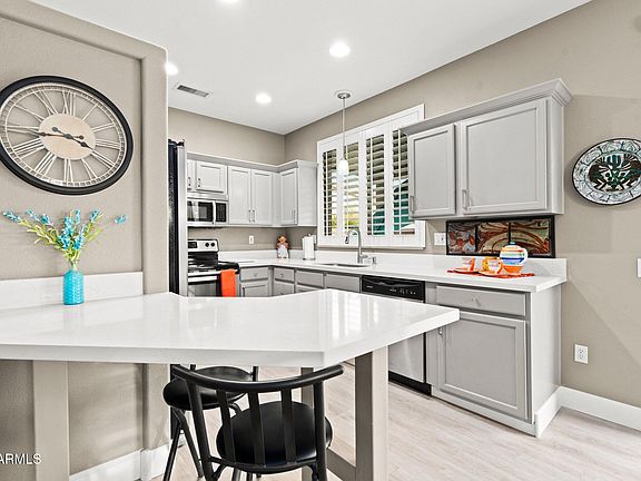 4th image of 15519 W CORAL POINTE Drive