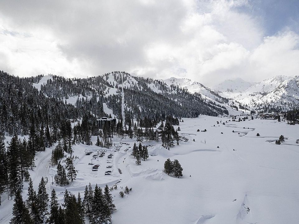 400 Squaw Creek Rd Olympic Valley CA Zillow