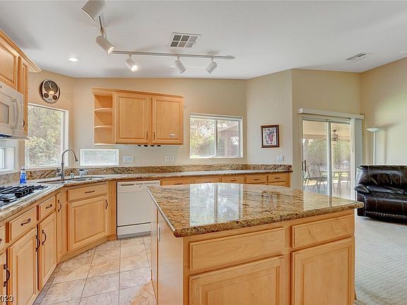 5th image of 3898 Chase Glen Cir