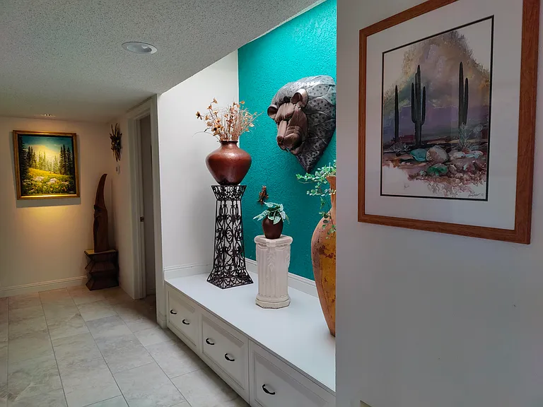 897 W Desert Hills Dr — Photo 15